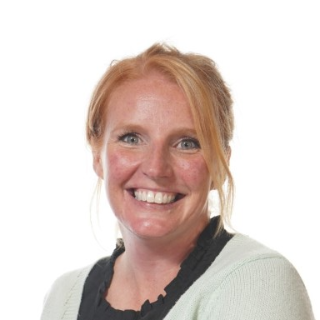 <p>Mrs L Phillips </p>