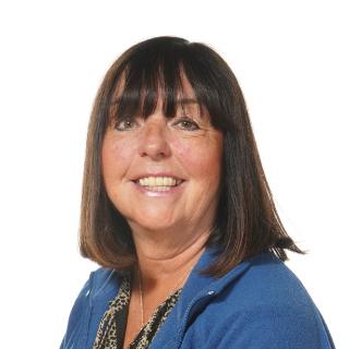 <p>Mrs J Livesey </p>